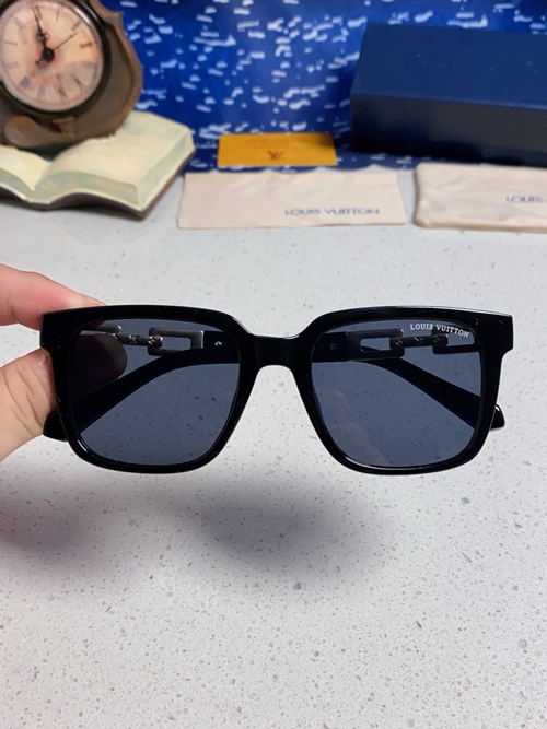 ルイヴィトンサングラス内部構造